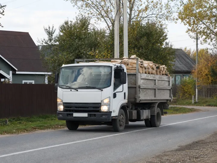 Привоз дров в СНТ и коттеджные посёлки в Чехове